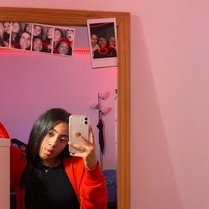 Meet your Posher, Rebeca